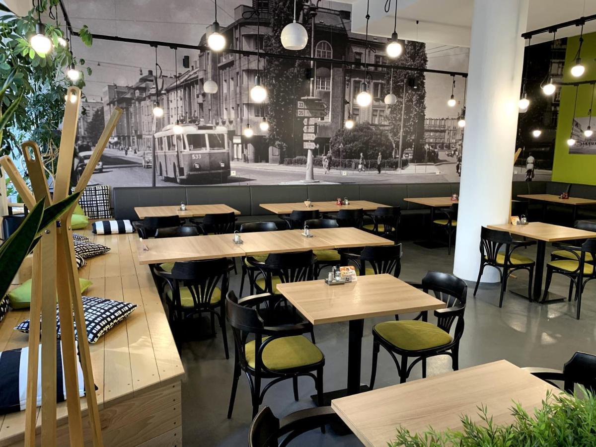 Ap 1 - Apartments 4U Brezinova "Overnight Simply" Hradec Králové المظهر الخارجي الصورة