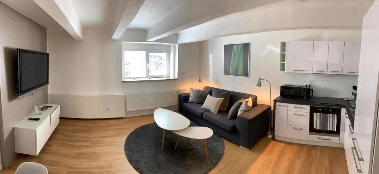 Ap 1 - Apartments 4U Brezinova "Overnight Simply" Hradec Králové المظهر الخارجي الصورة