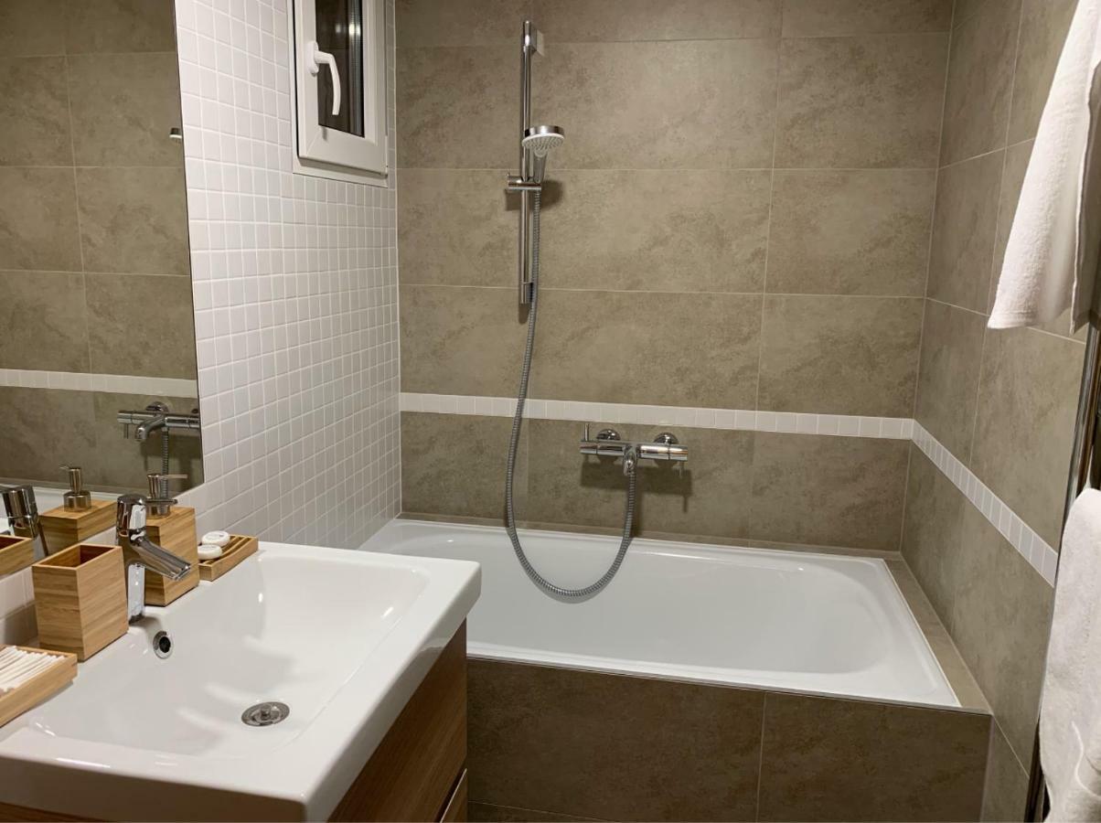 Ap 1 - Apartments 4U Brezinova "Overnight Simply" Hradec Králové المظهر الخارجي الصورة