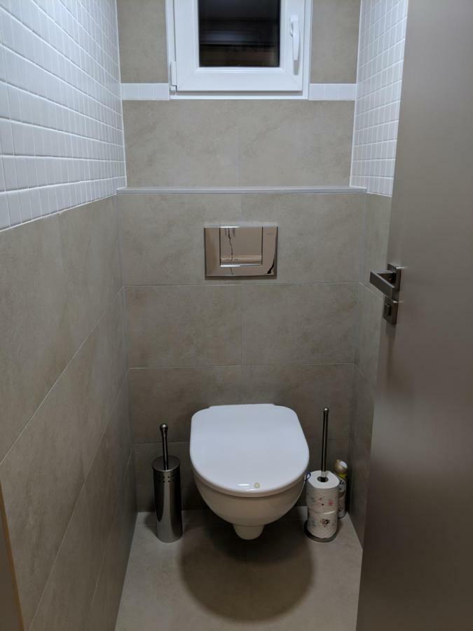 Ap 1 - Apartments 4U Brezinova "Overnight Simply" Hradec Králové المظهر الخارجي الصورة